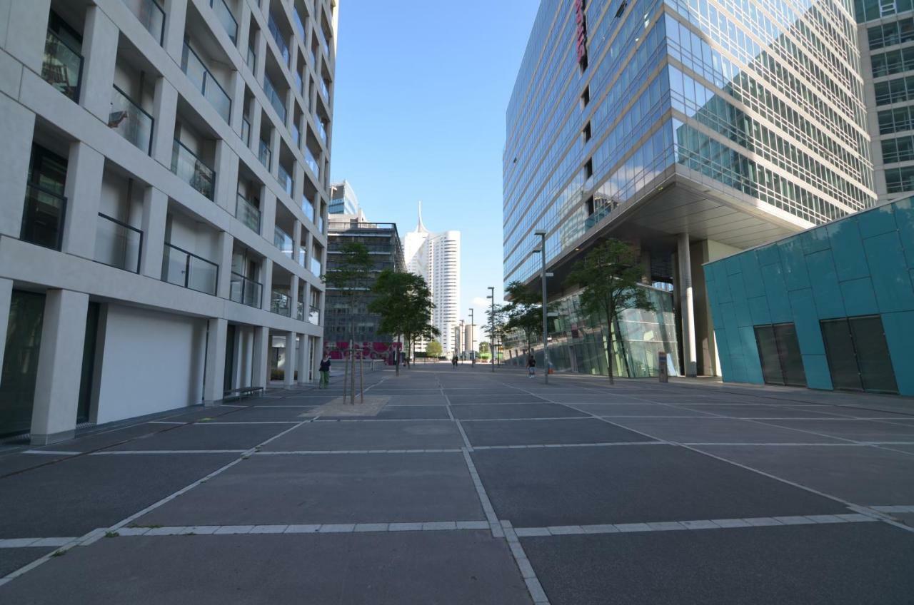 Apartment With Parking On Premise Viena Exterior foto